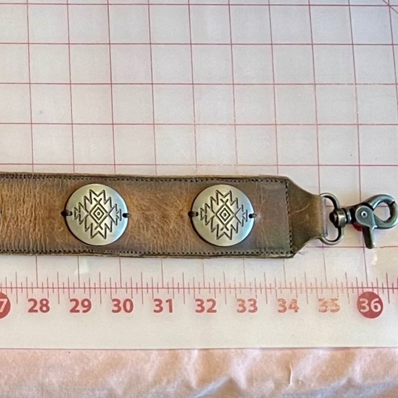 NWOT - Leather shoulder strap with silver accents - Picture 2 of 5